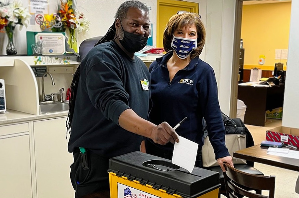 Grocery Workers in Pennsylvania Stand Together for a Better Contract ...